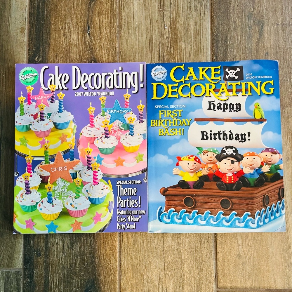 Vintage Wilton Cake Decorating Collectible Yearbook 2 Lot Bundle Magazine